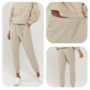 SOMETHING NAVY Bridget Button Waist Sweatpants,size L